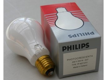 Photolux Enlarger Lamp P3/3 – 240v 75w ES E27 Bulb